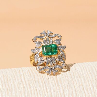 Maahru Emerald Ring