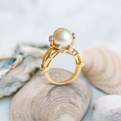 Frosty Pearl Ring