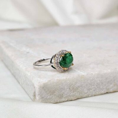 Emerald-Ring-2-1.jpg