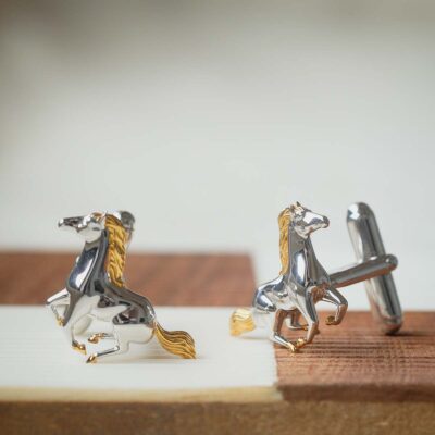 Hourse-Cufflinks-3.jpg