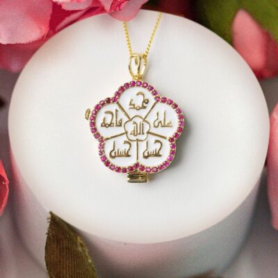 Ruby Panjetani Taweez