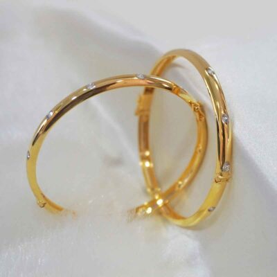 Roohi-Bangle-1.jpg